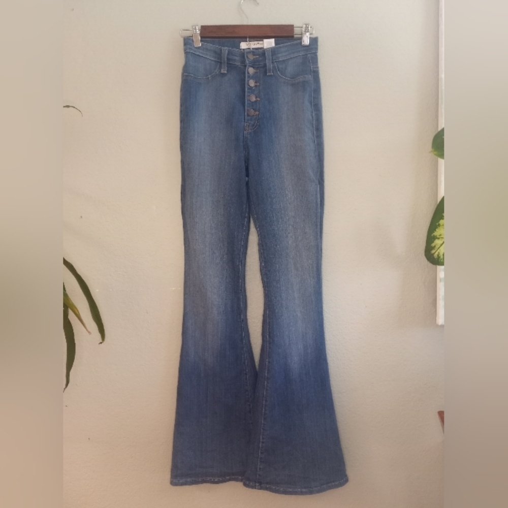 Vibrant 70s Style High Waist Button Fly Stretch Denim Fit a Flare Bohemian Jean - Picture 2 of 9